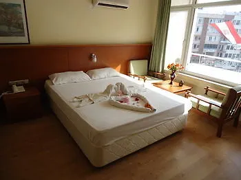 比尔吉韩酒店